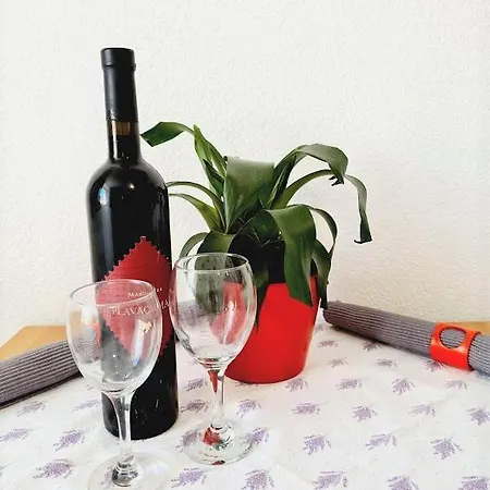 Waterfront Overlooking The Old